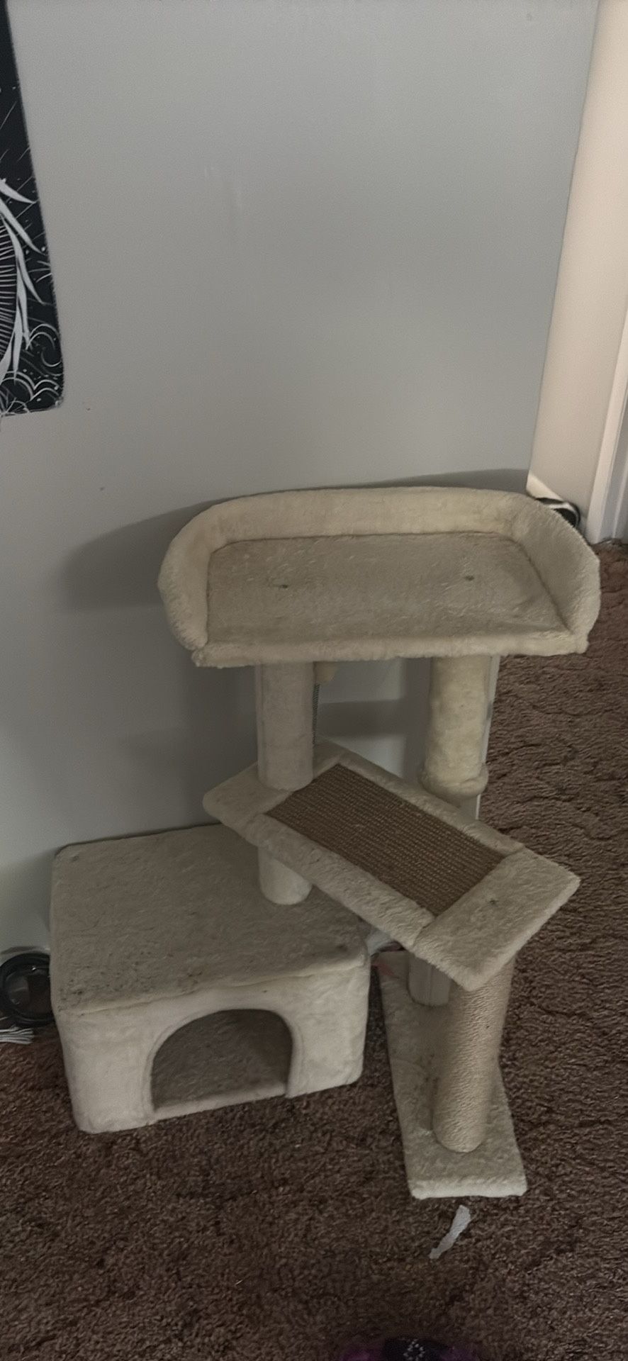 Cat tree