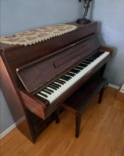 Young Chang Upright Piano with Bench