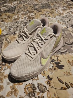 Nike Low-Top Running Sneakers