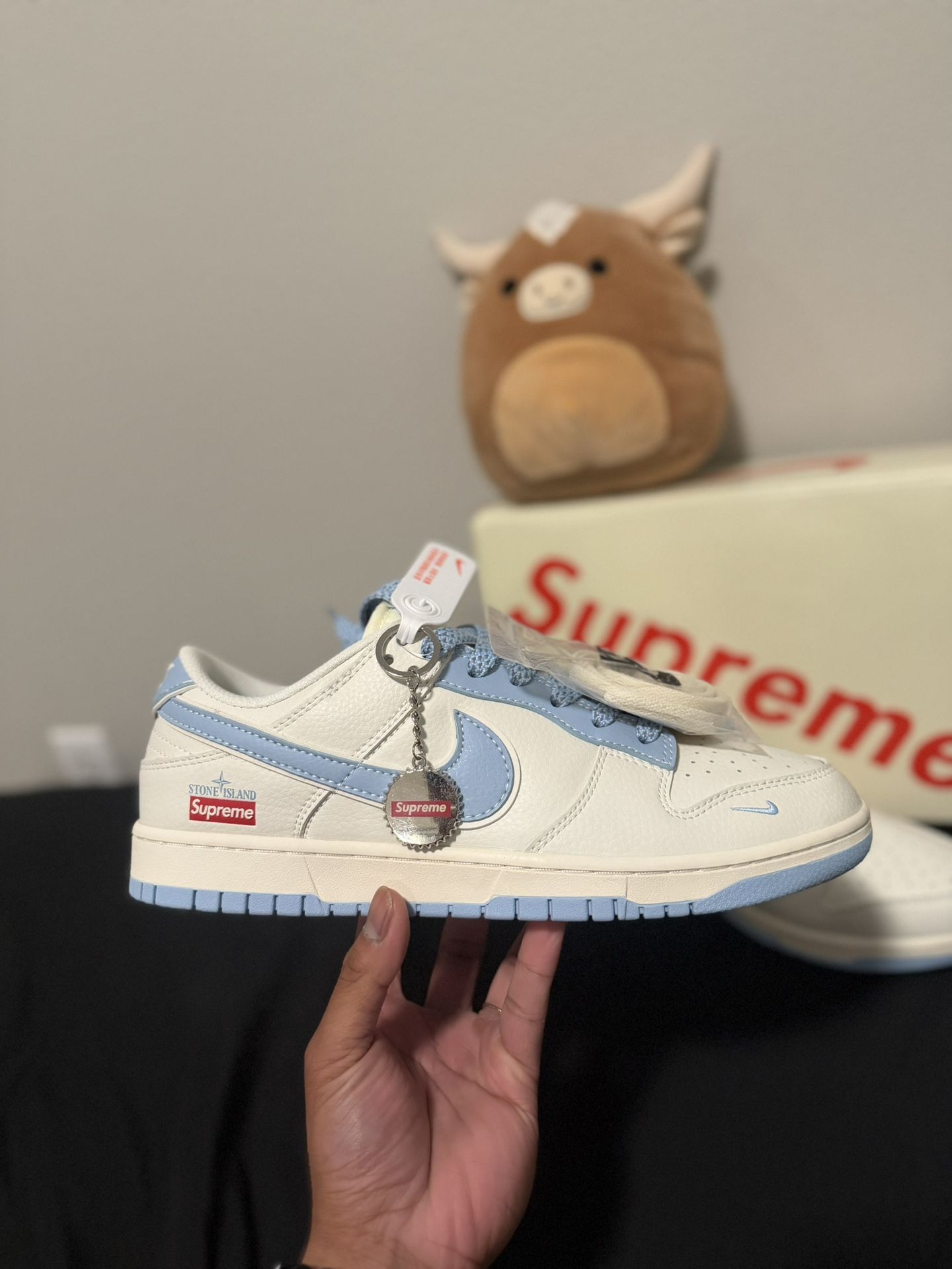 Size 11 For The Big Boysss Nike Collab Supreme Blueee