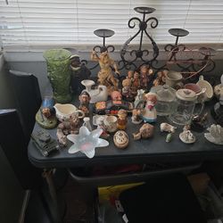 Miscellaneous Trinkets With Value. 