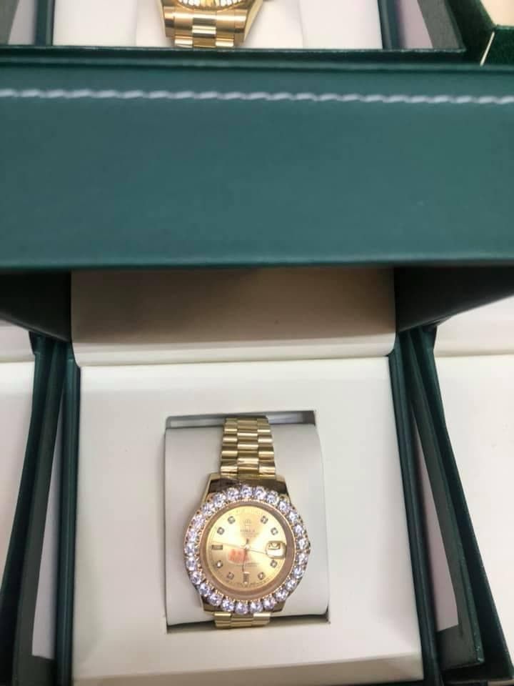 Roley ❄️ Watch