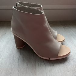 Clarks Peep Toe Boots Imali Peony, Size 8.5