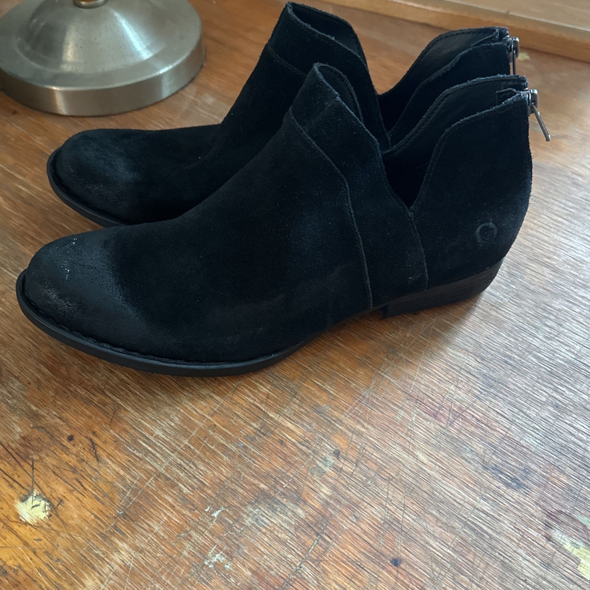 Born Black Booties Size 11 Women’s