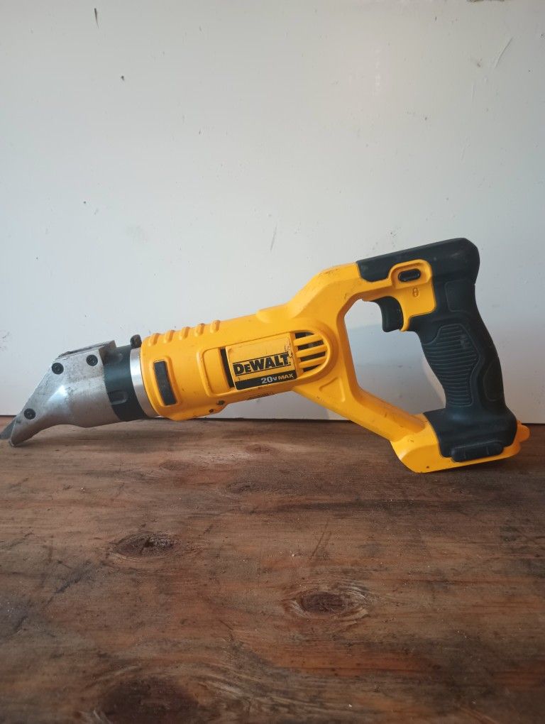 20V Max Cordless 18-Gauge Swivel Head
Shears