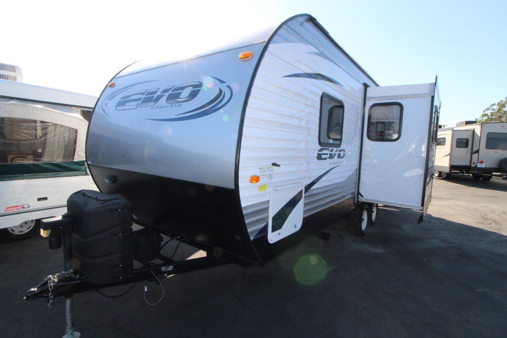 Used 2017 FOREST RIVER EVO 2050 for sale!