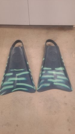 X small swim fins body surfing / bodyboarding