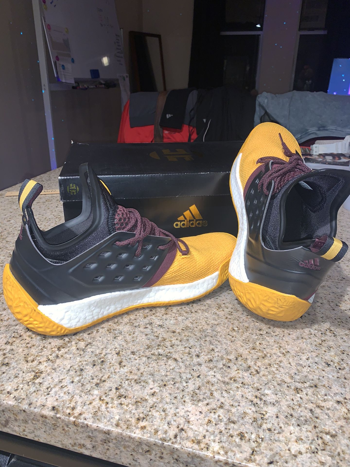 adidas Harden Vol. 2 Arizona State University Sz. 9.5M