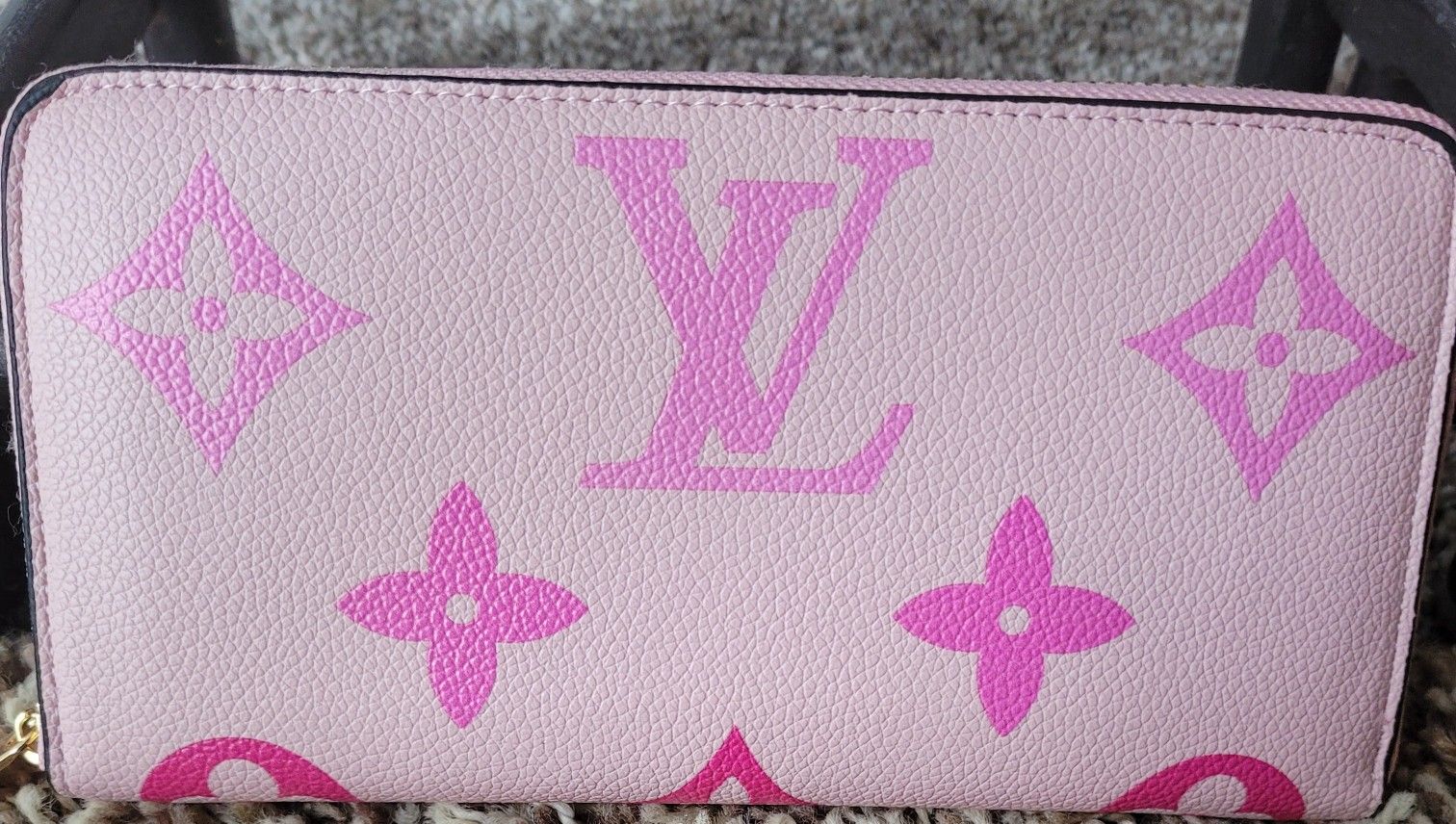 Louis Vuitton Pink Wallet 