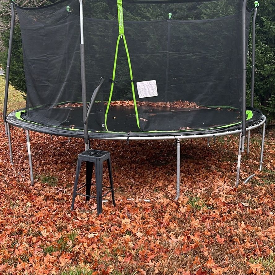 Trampoline 