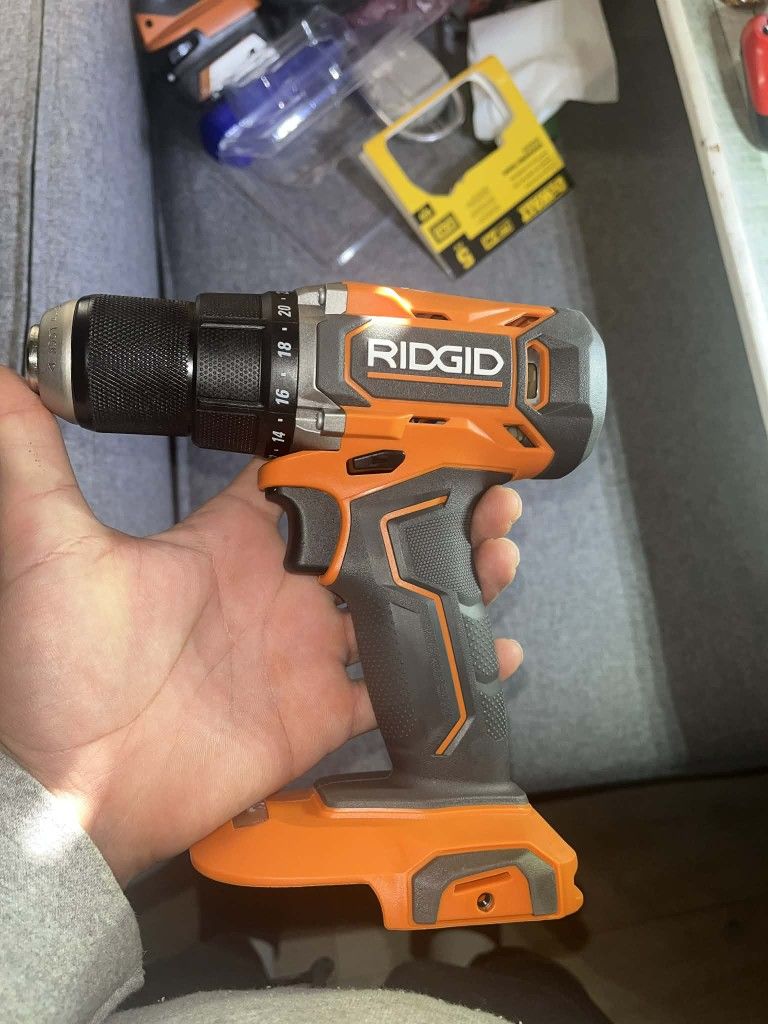 Drill RIDGID 
