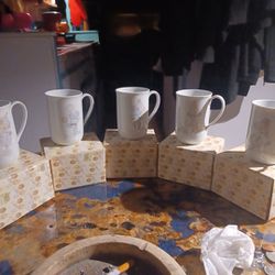 Set Of 5 Precious Moments Coffee Mugs 
