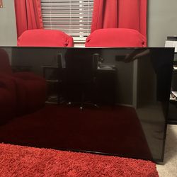 Sony Bravia XBR-65X810C 65” 4K TV — DOES NOT POWER ON — Parts/Repair