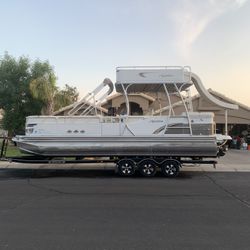 Pontoon Boat  Avalon Deco Funship