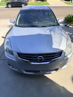 Nissan Altima Sedan