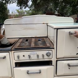 Very Old Oven Look Good Antique