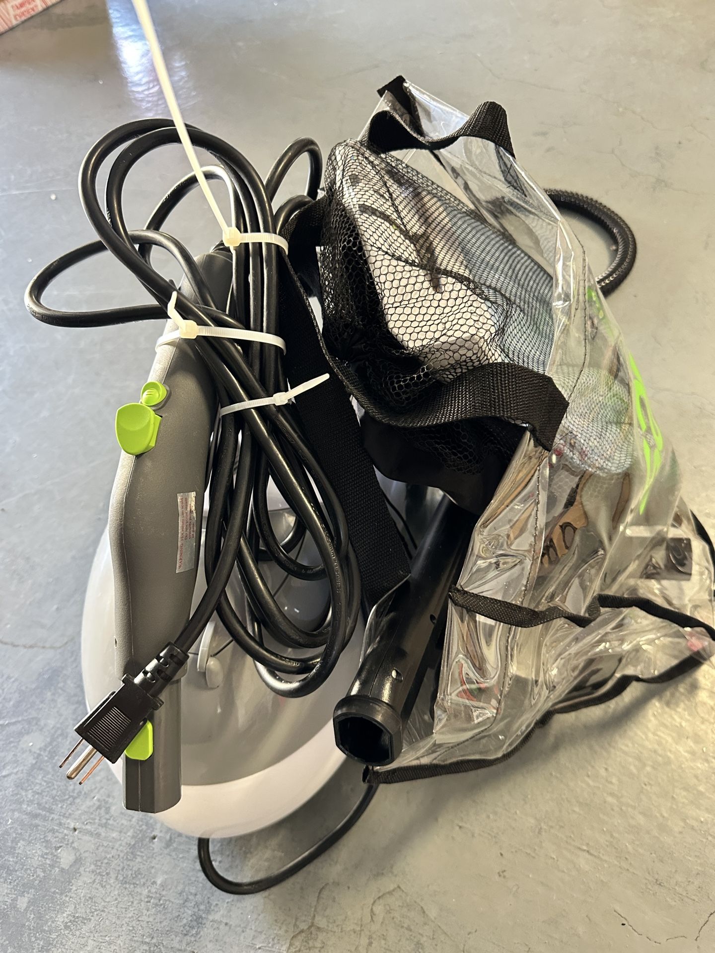 Steam mop With accessories