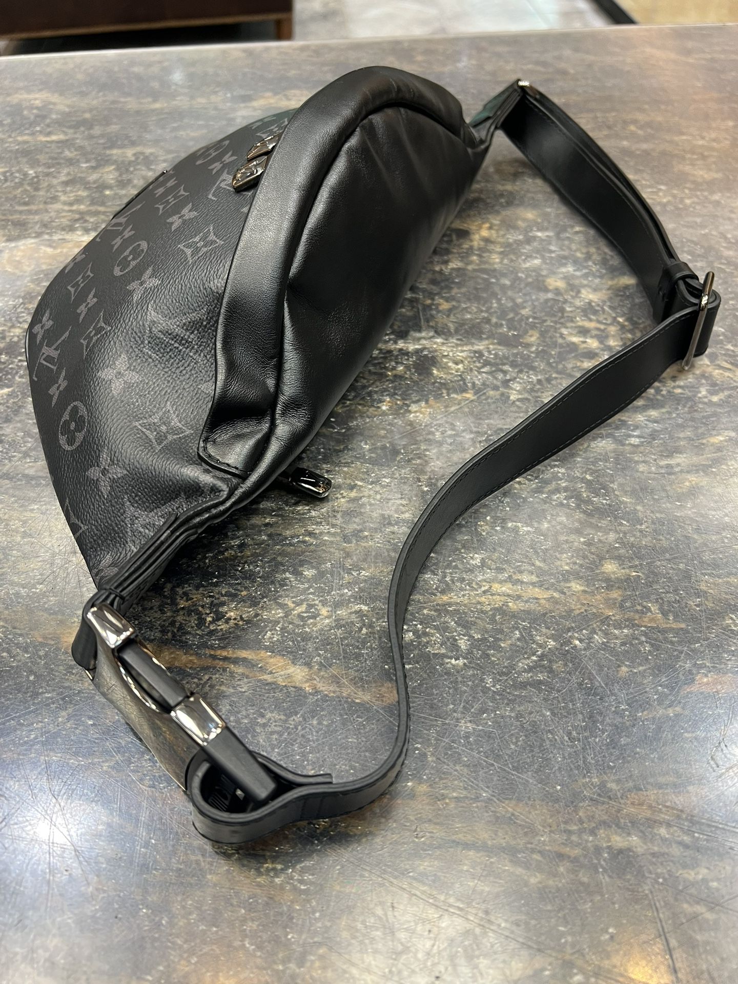 PRELOVED Louis Vuitton Monogram Eclipse Explorer Bum Bag CA2189 062023 –  KimmieBBags LLC