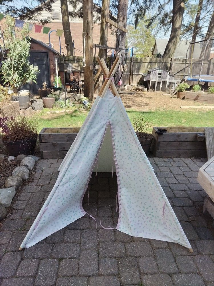 Pillowfort Kid's Canvas Teepee with Sprinkles Design