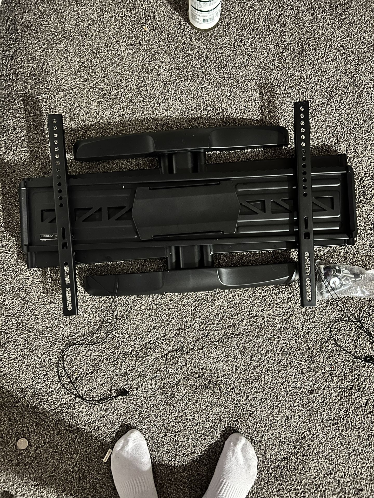 Insignia TV wall mount