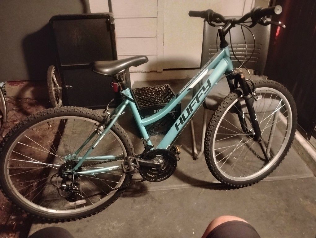 Women's 26" Huffy Rock Creek 18 Speed Bicycle