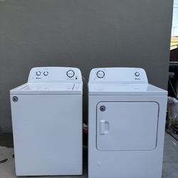 Amana Dryer And Washer Set