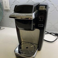 Keurig K15 Single Serve Kcup Coffee Maker
