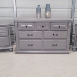 3 Piece Nightstands and Dresser Set