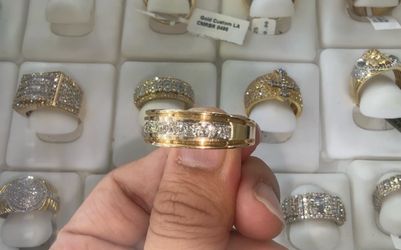 10KT Natural Diamond Men’s Ring