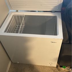Midea Chest freezer 