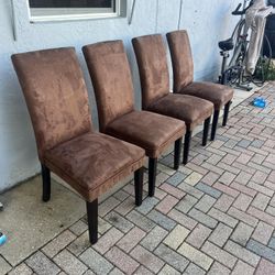 CHAIR BROWN COLOR WOOD FRAME GOOD CONDITION 