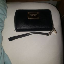 Michael Kors Wrist Wallet