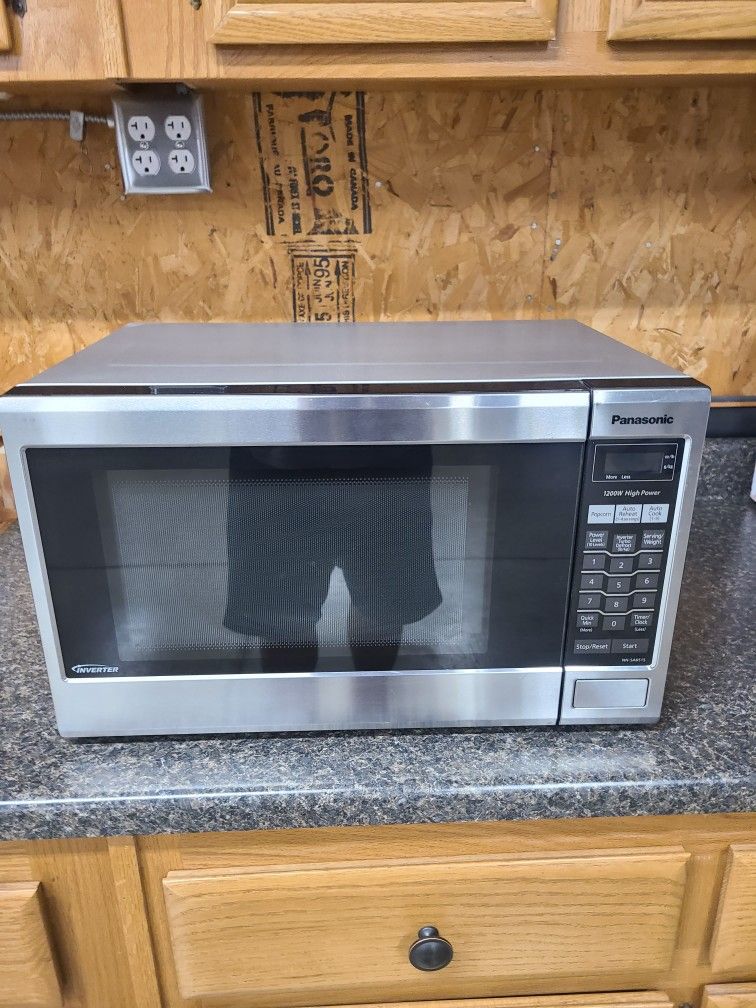 Panasonic Microwave Model NN-SA6515