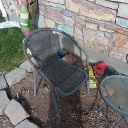 Out Side Table And Chairs 