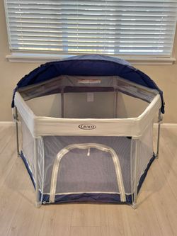 Portable Graco Baby Playpen With Sunshade