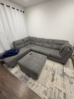 Sectional Couch 