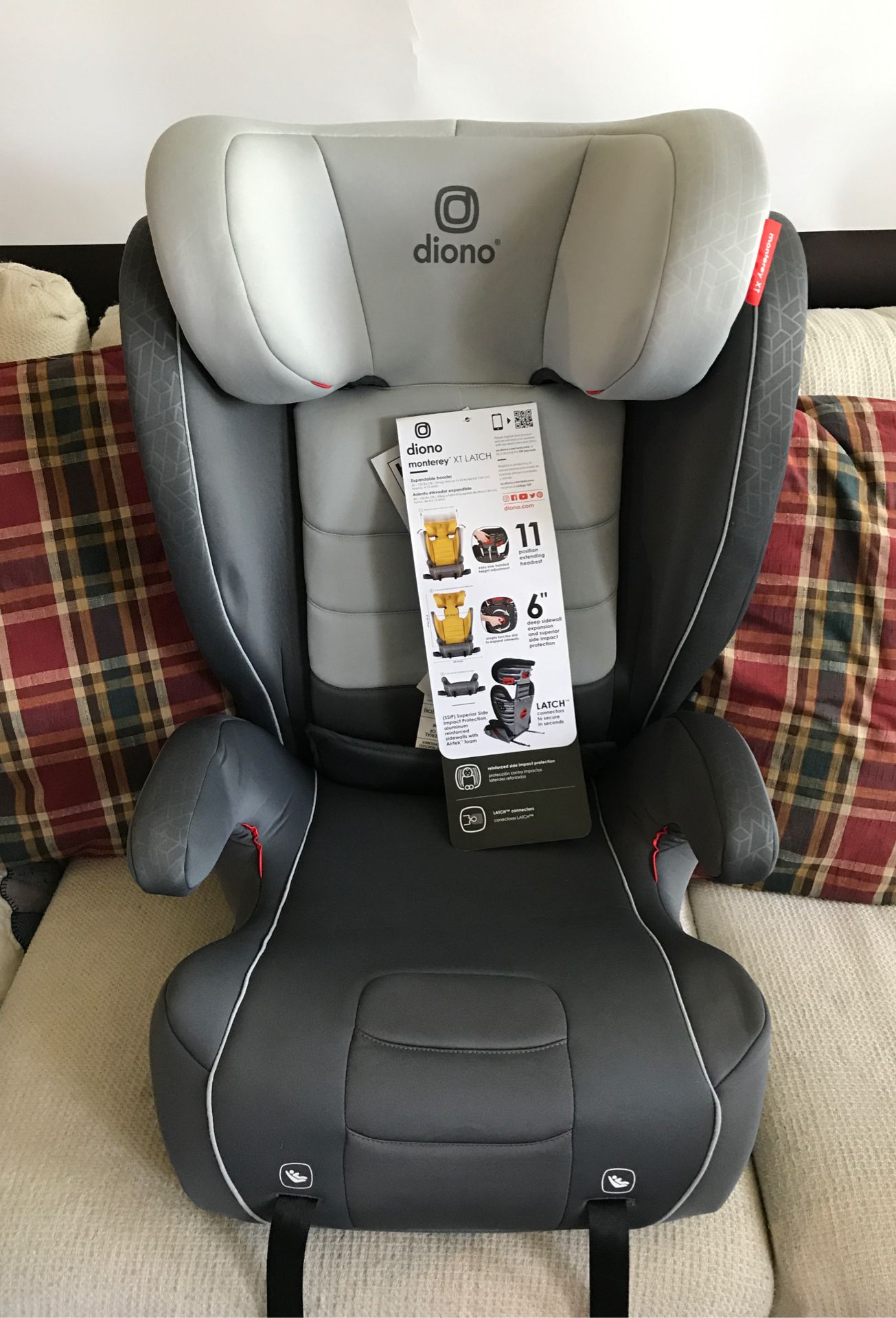 Diono Monterey XT Latch Expandable booster car seat. New $40