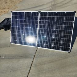 Dokio Portable Foldable 150W 18V Solar Suitcase