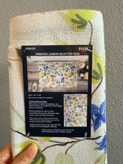 Lemon print scatter rug New
