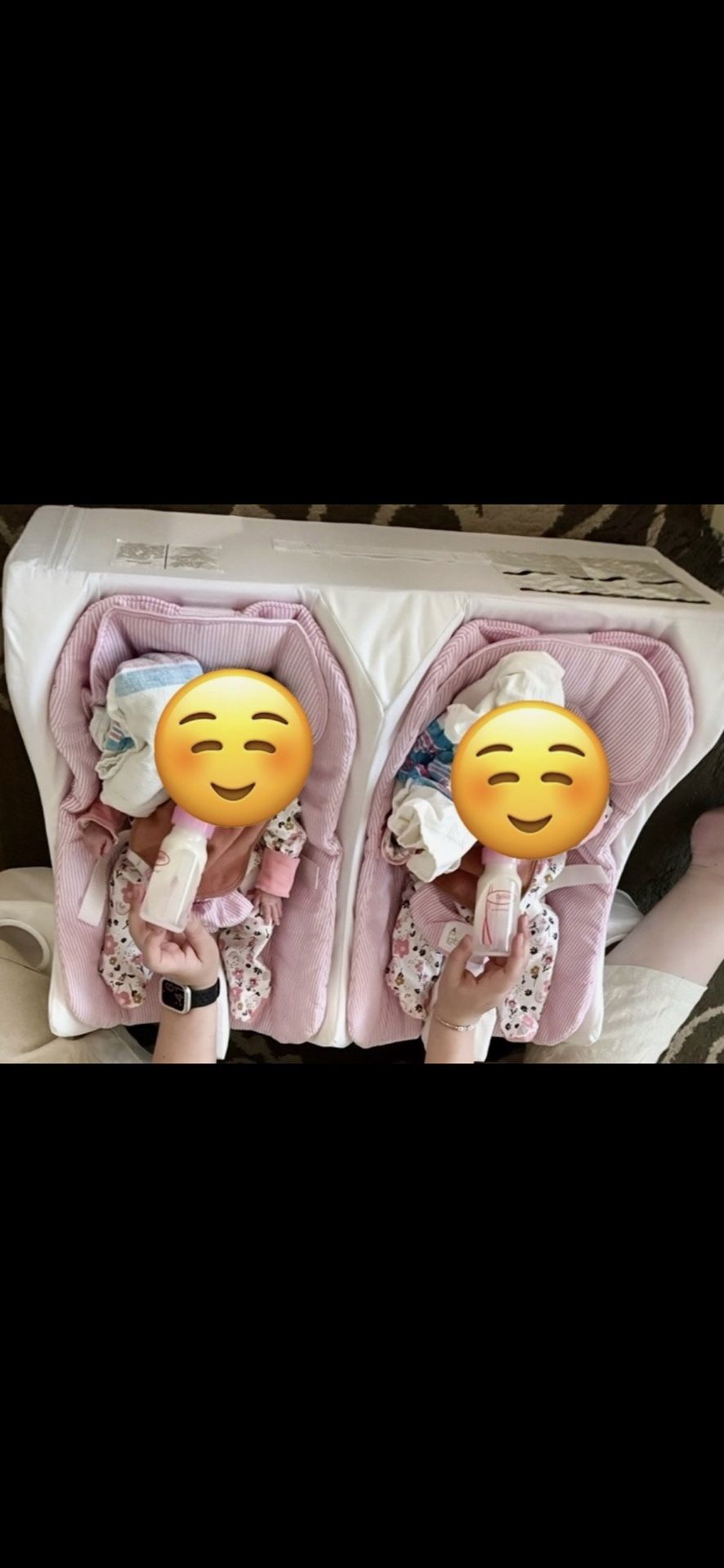 TABLE FOR TWO - TWIN FEEDING SYSTEM