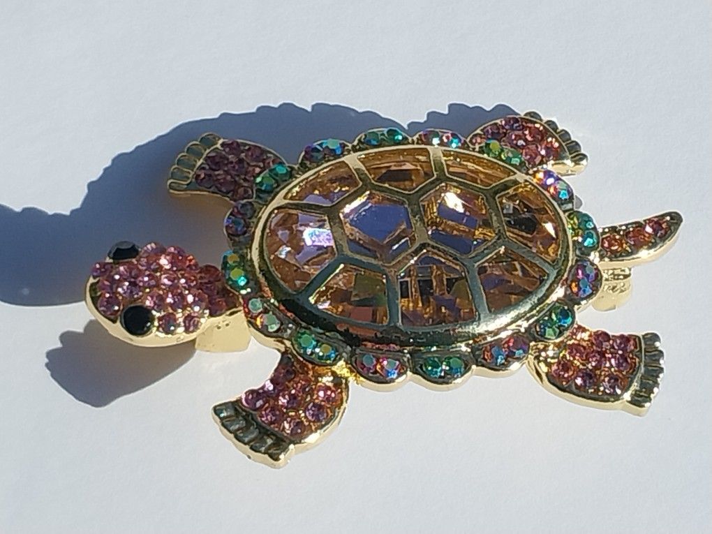 Betsy Johnson Turtle 🐢 Brooch