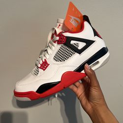 Air Jordan Retro 4 Fire Red Size 9 Brand New With Receipt 