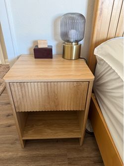 Mid century modern nightstands (2)