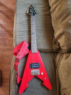 First act mini flying v electric guitar