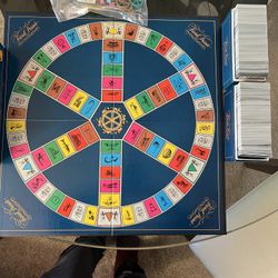 Excellent used condition original trivial pursuit game
