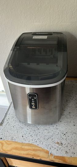Ice maker machine