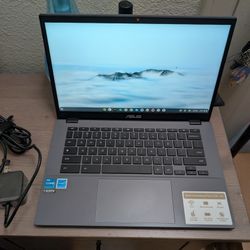 Asus Chromebook Plus laptop CX3402cb