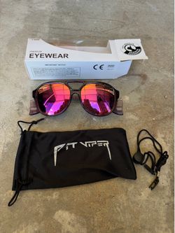Pit Viper Exciters Sunglasses The Smoke Show Polarized Lens 149mm  World-wide shipping and delivery available!  Happy to answer any questions you may