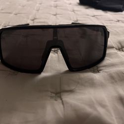 Oakley Sutros