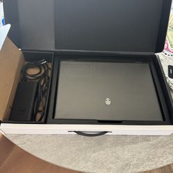 Alienware Laptop M16